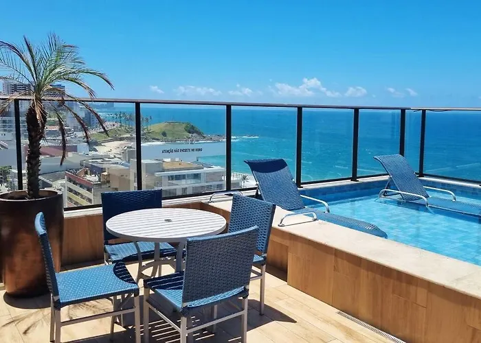 Belo Apt Na Barra, Proximo Da Praia E Do Farol.