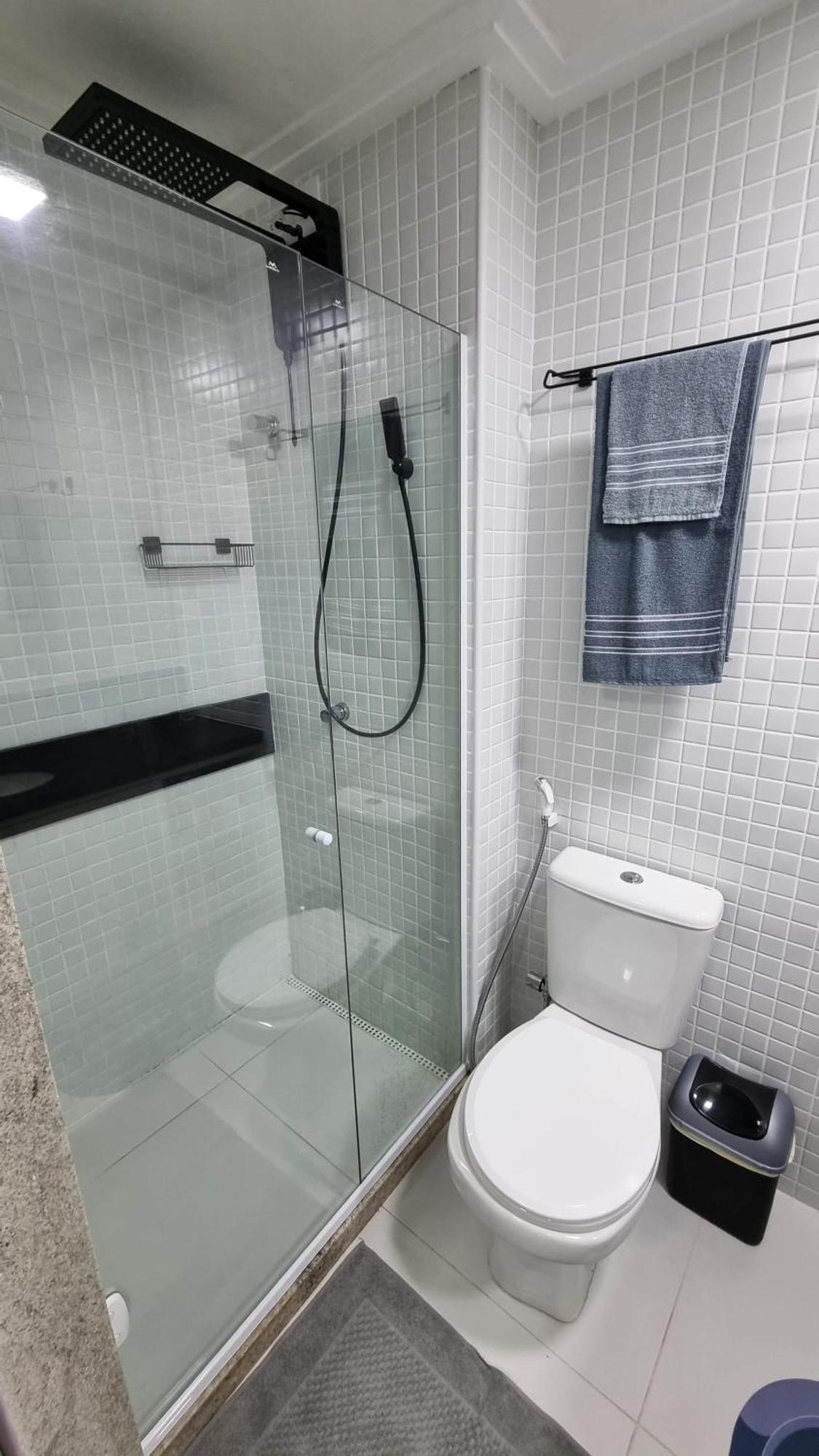 Belo Na Barra, Proximo Da E Do Farol. Apartamento