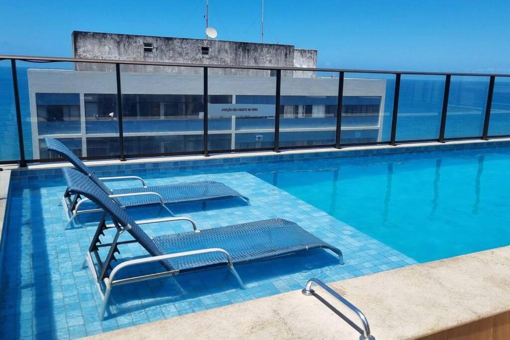 Belo Na Barra, Proximo Da E Do Farol. *